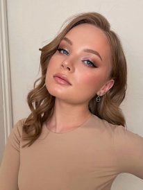 услуги макияжа